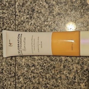 IT COSMETICS Celebration Body Foundation Med
